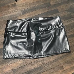 Pleather mini skirt